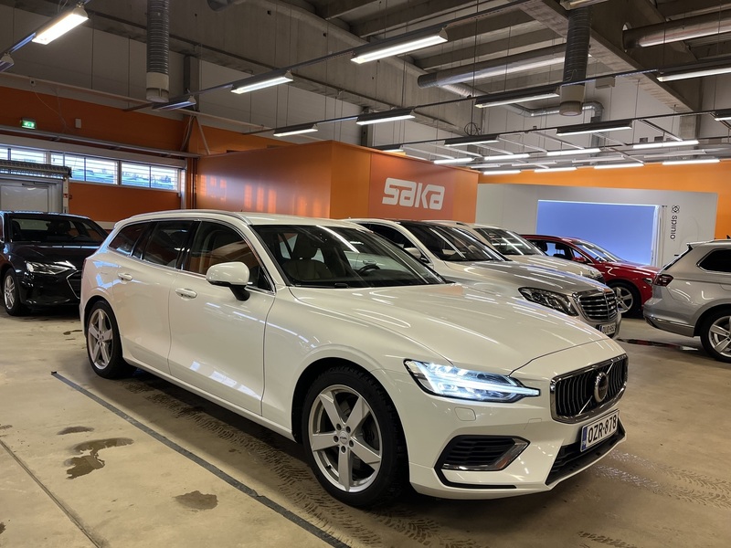 Volvo V60 vaihtoauto