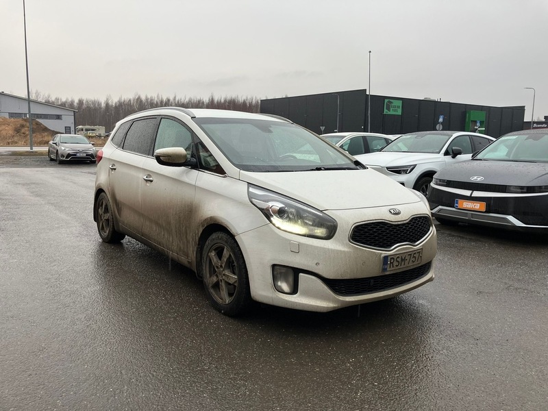 Kia Carens vaihtoauto