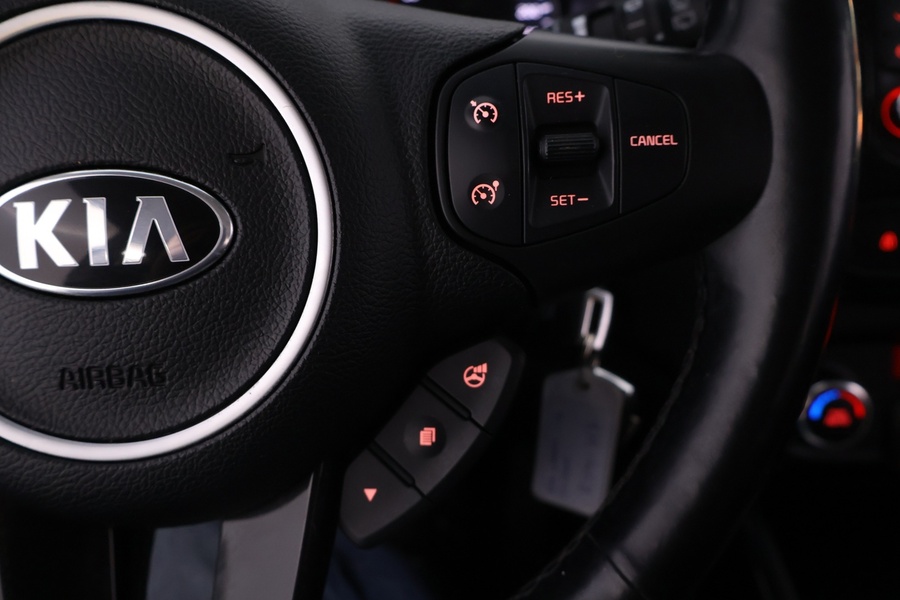 Kia Carens vaihtoauto