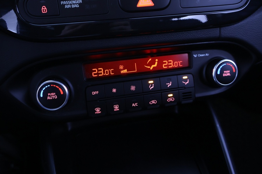 Kia Carens vaihtoauto