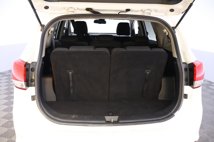 Kia Carens vaihtoauto