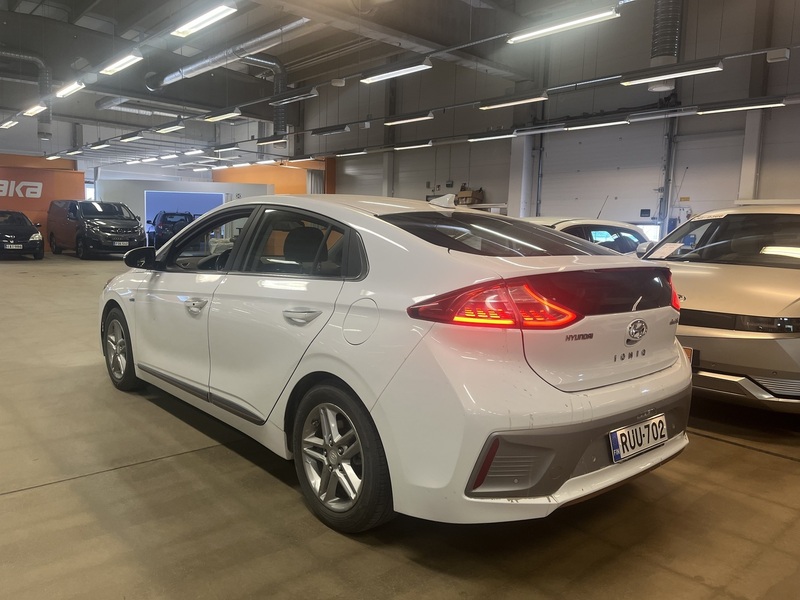 Hyundai IONIQ electric vaihtoauto