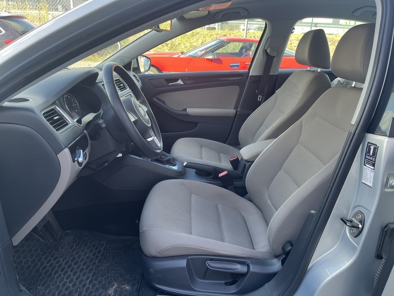 Volkswagen Jetta vaihtoauto