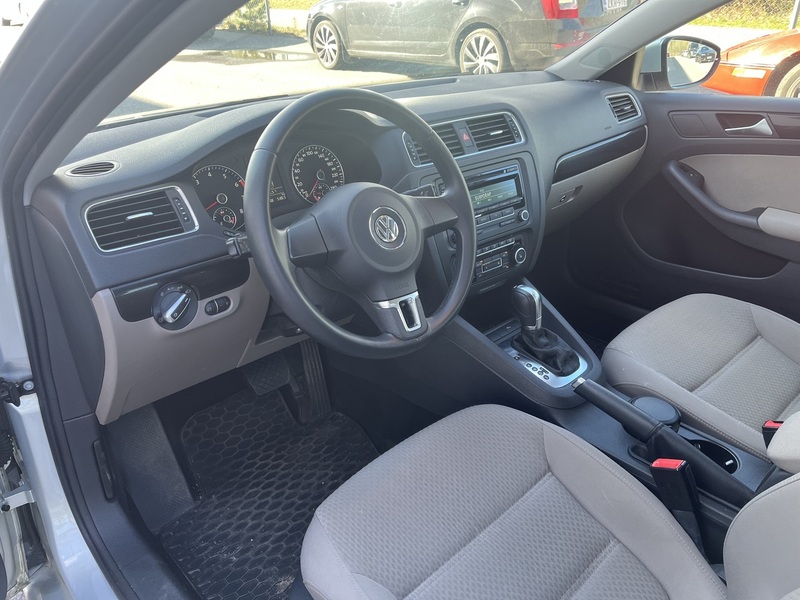 Volkswagen Jetta vaihtoauto