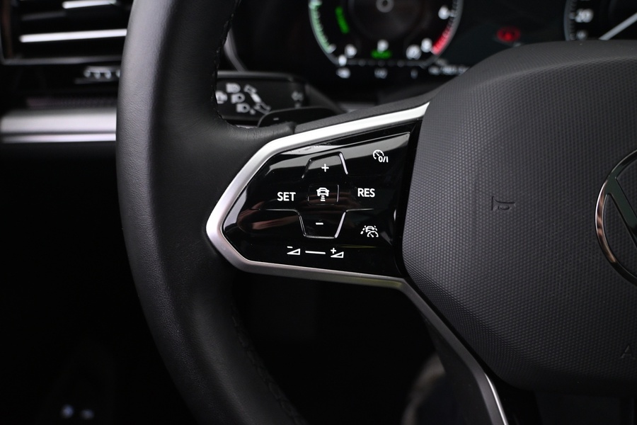 Volkswagen Touareg vaihtoauto