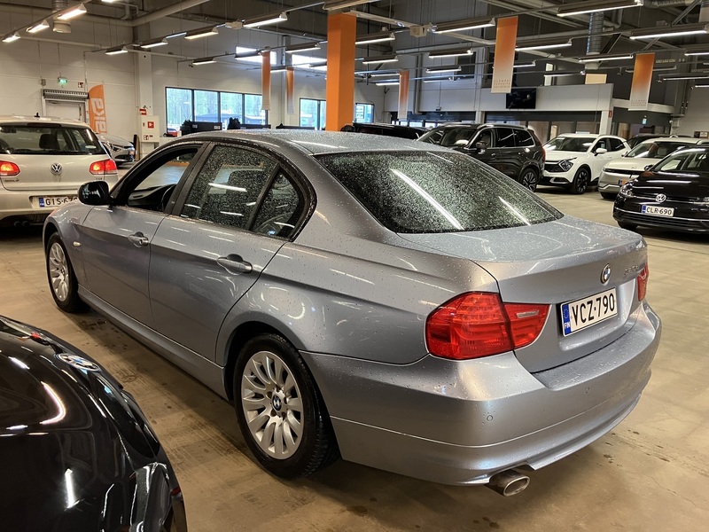 BMW 320 vaihtoauto