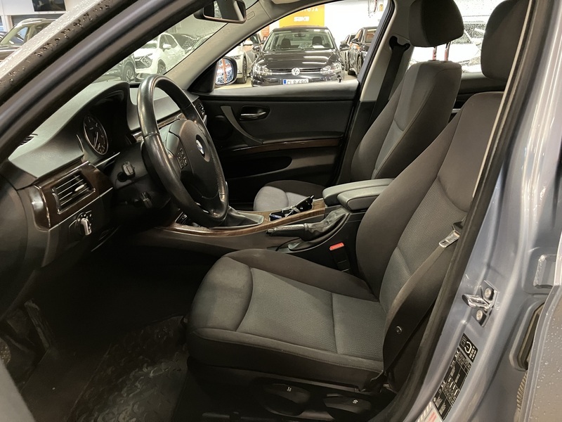 BMW 320 vaihtoauto