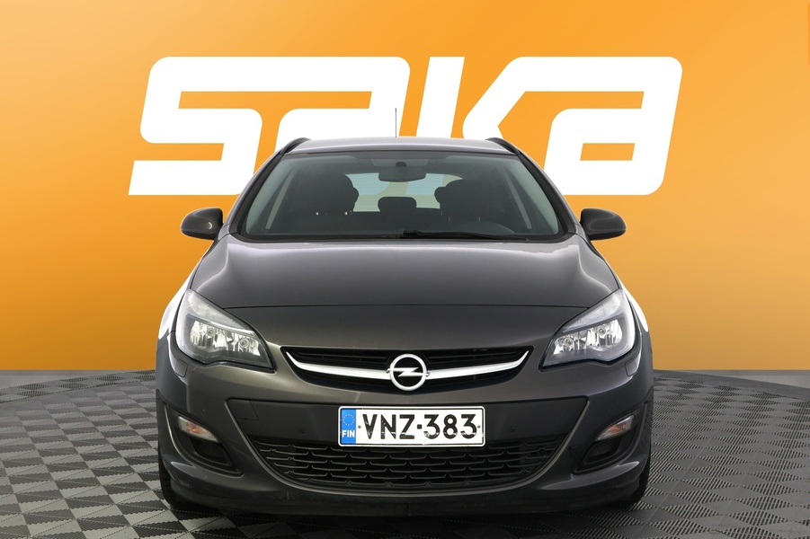 Opel Astra vaihtoauto