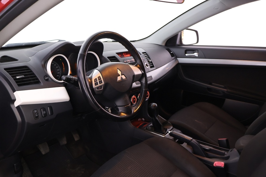 Mitsubishi Lancer vaihtoauto