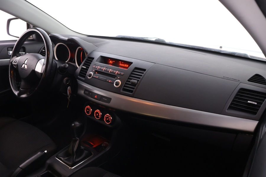 Mitsubishi Lancer vaihtoauto