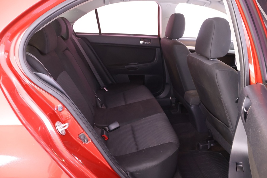 Mitsubishi Lancer vaihtoauto