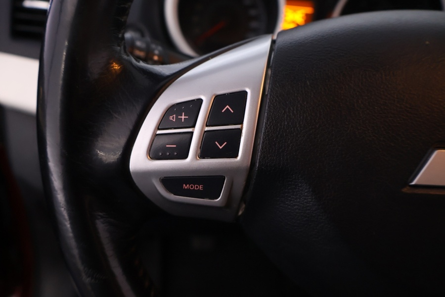 Mitsubishi Lancer vaihtoauto