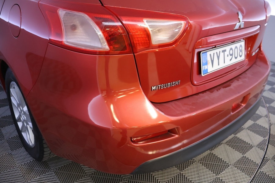 Mitsubishi Lancer vaihtoauto