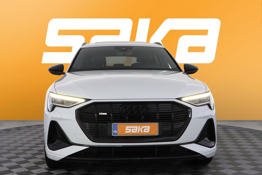 Audi e-tron vaihtoauto