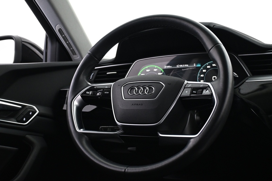 Audi e-tron vaihtoauto