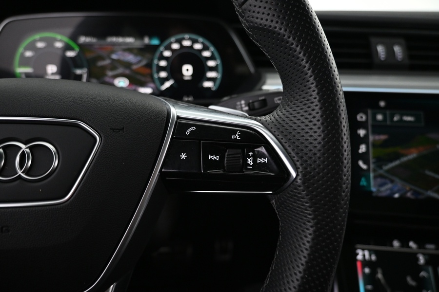 Audi Q8 e-tron vaihtoauto