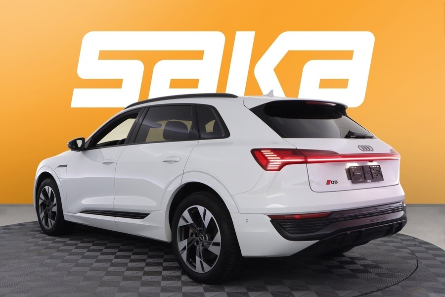 Audi Q8 e-tron vaihtoauto