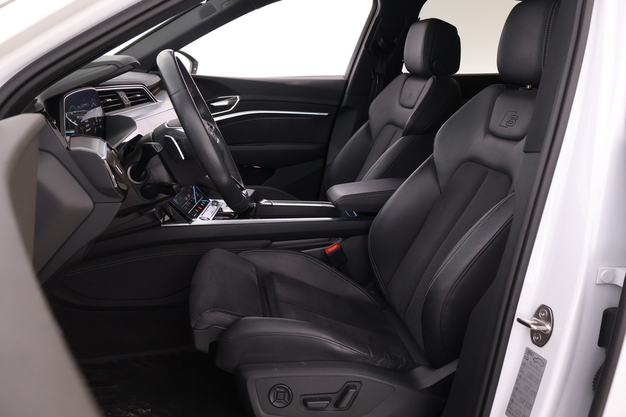 Audi Q8 e-tron vaihtoauto