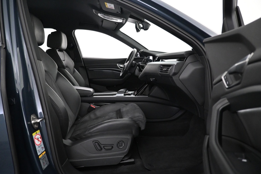 Audi Q8 e-tron vaihtoauto