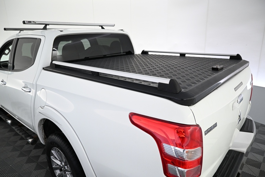 Mitsubishi L200 vaihtoauto