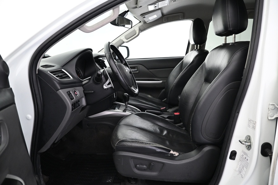 Mitsubishi L200 vaihtoauto