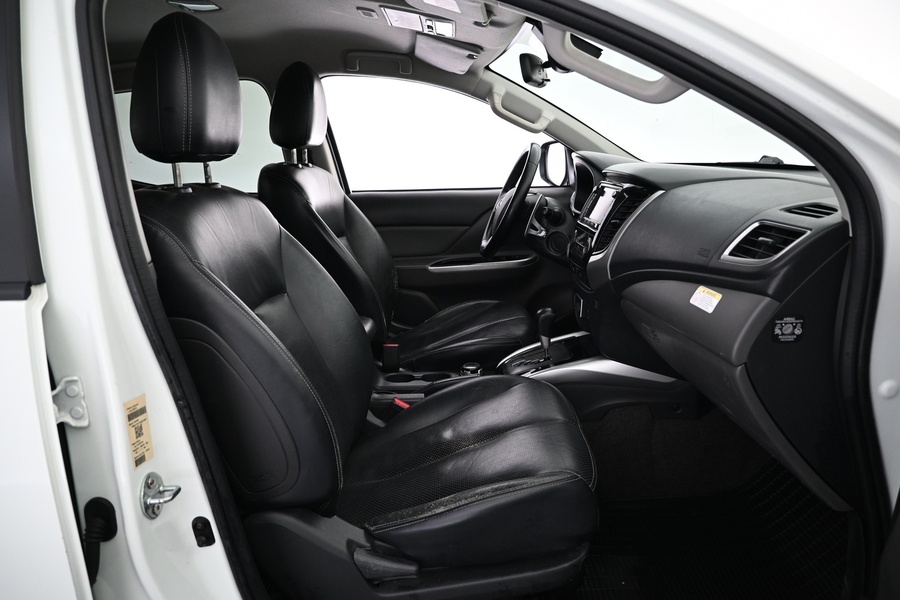 Mitsubishi L200 vaihtoauto