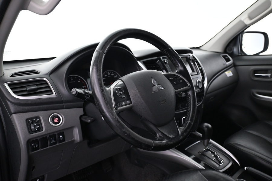 Mitsubishi L200 vaihtoauto