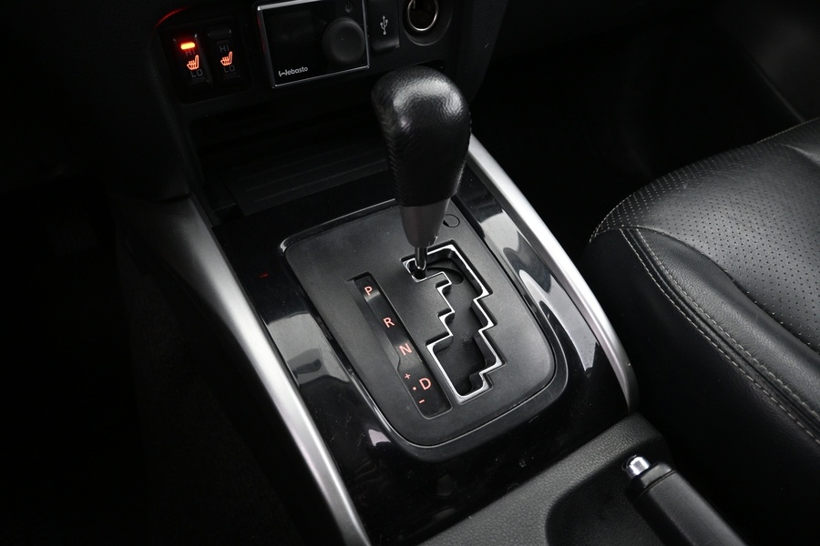 Mitsubishi L200 vaihtoauto