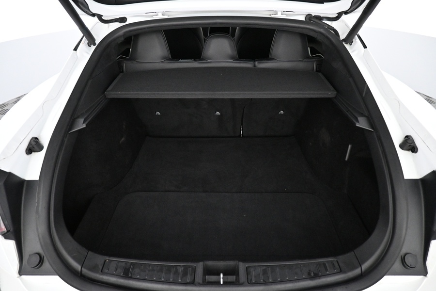 Tesla Model S vaihtoauto