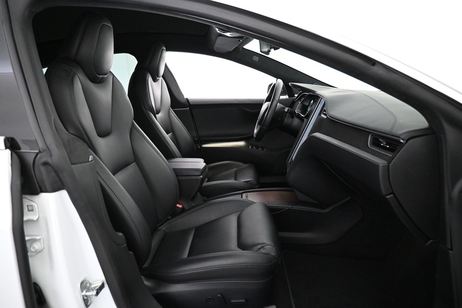 Tesla Model S vaihtoauto