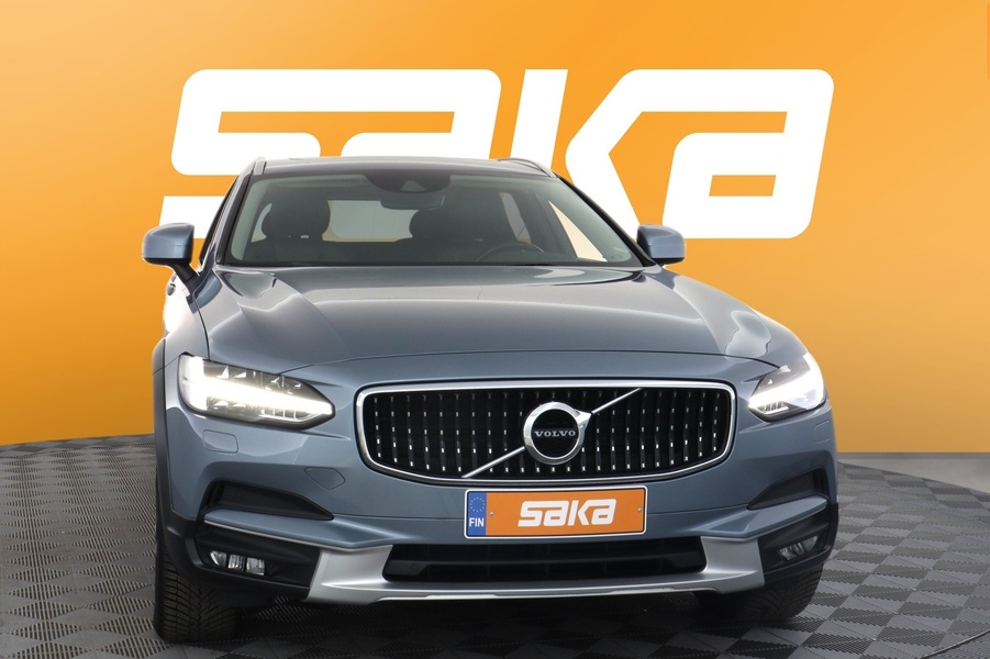 Volvo V90 Cross Country vaihtoauto