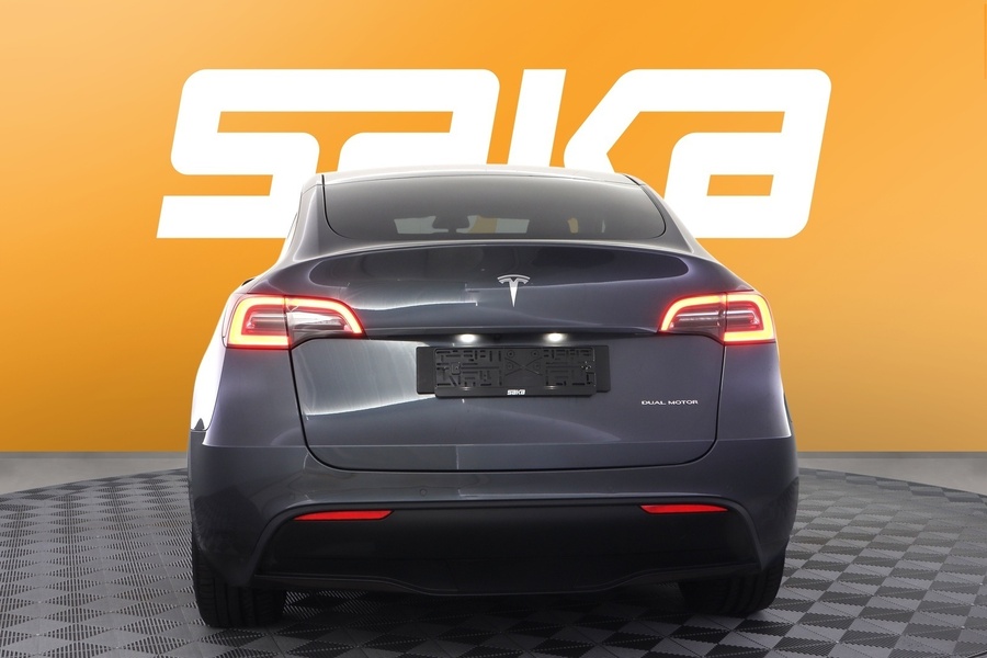 Tesla Model Y vaihtoauto