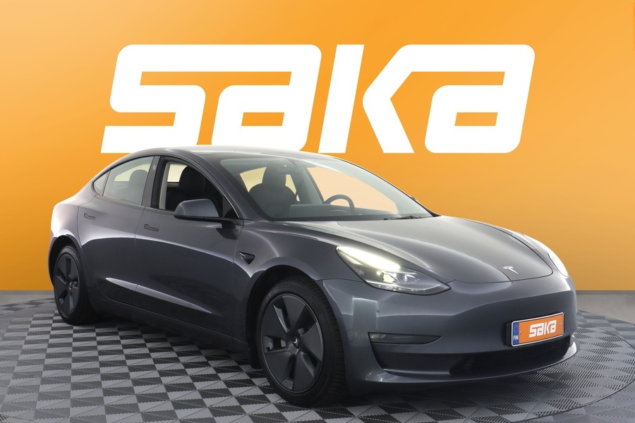 Tesla Model 3 vaihtoauto