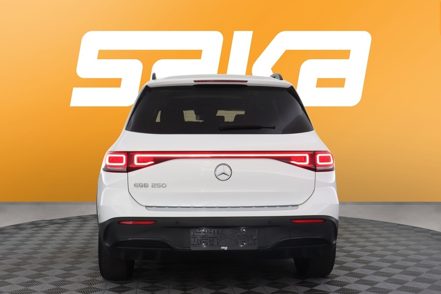 Mercedes-Benz EQB vaihtoauto