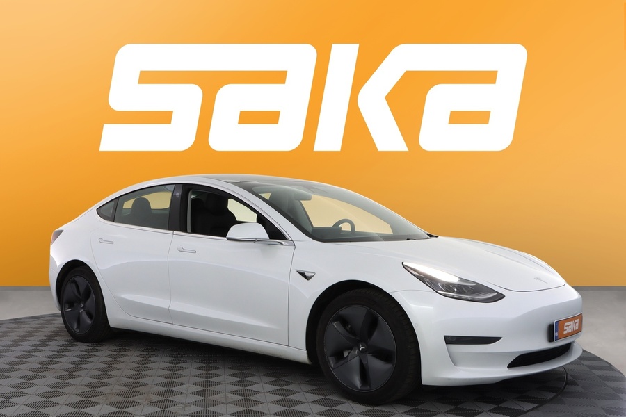 Tesla Model 3 vaihtoauto