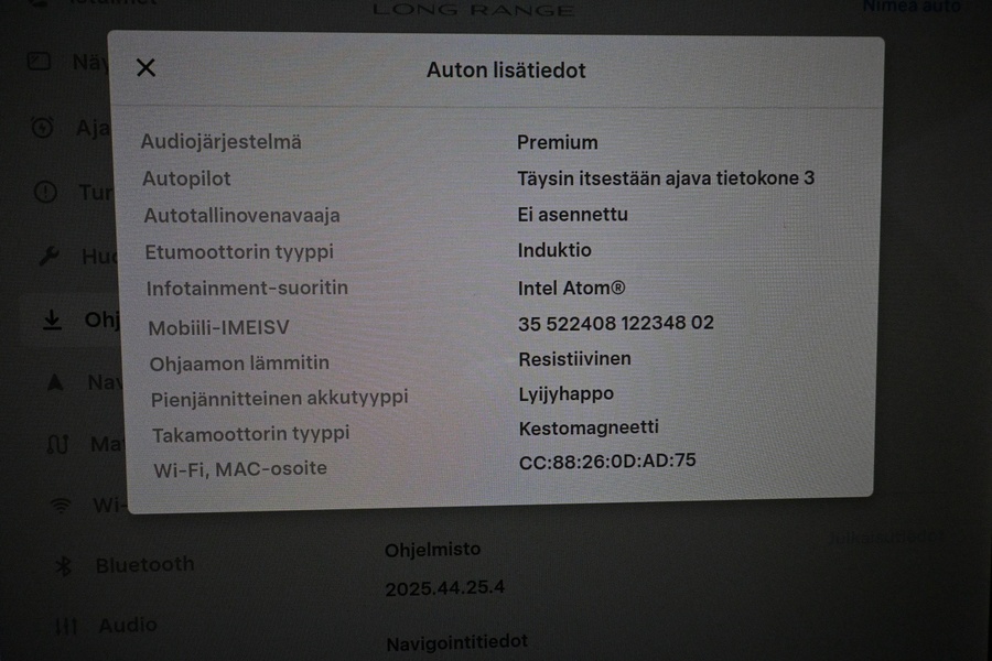 Tesla Model 3 vaihtoauto