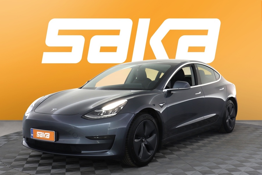 Tesla Model 3 vaihtoauto