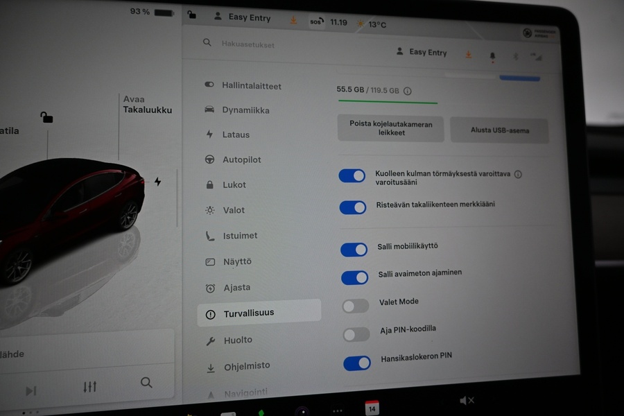 Tesla Model 3 vaihtoauto