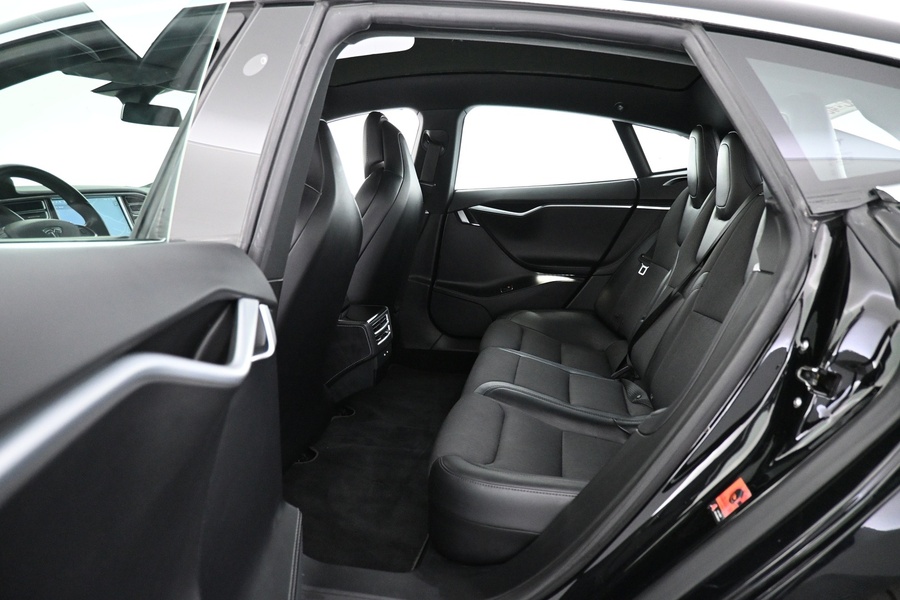 Tesla Model S vaihtoauto