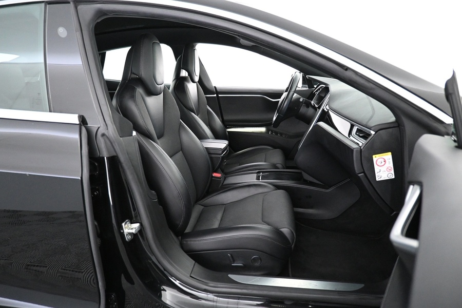 Tesla Model S vaihtoauto