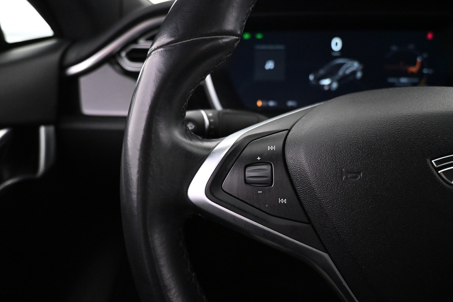 Tesla Model S vaihtoauto