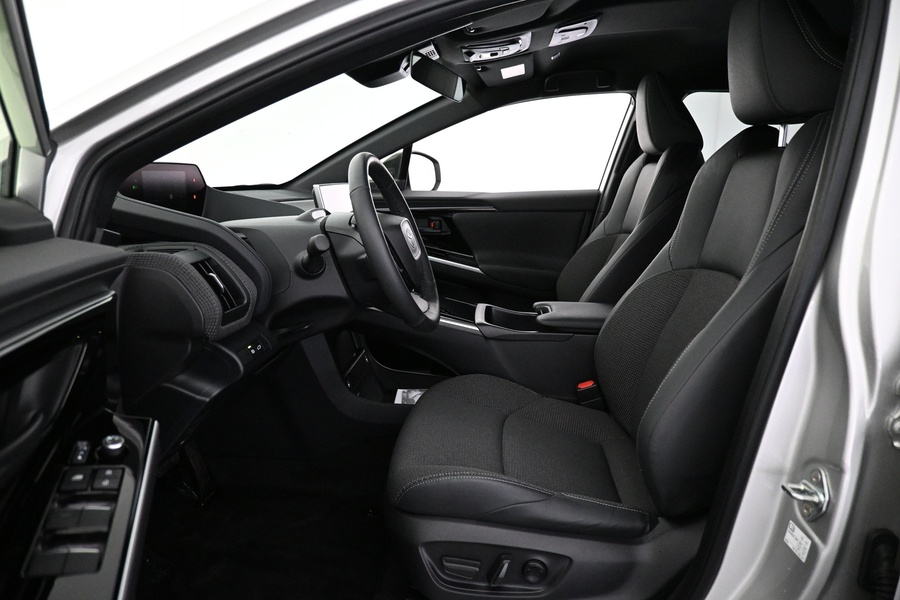 Toyota bZ4X vaihtoauto