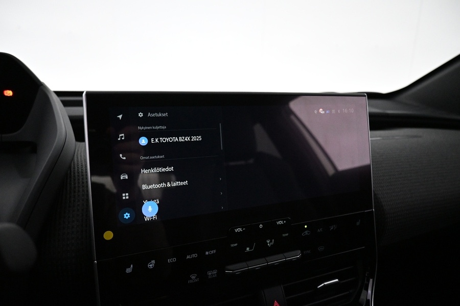 Toyota bZ4X vaihtoauto