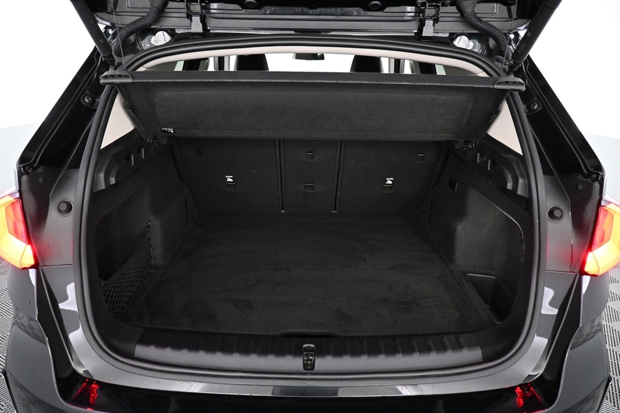 BMW iX1 vaihtoauto