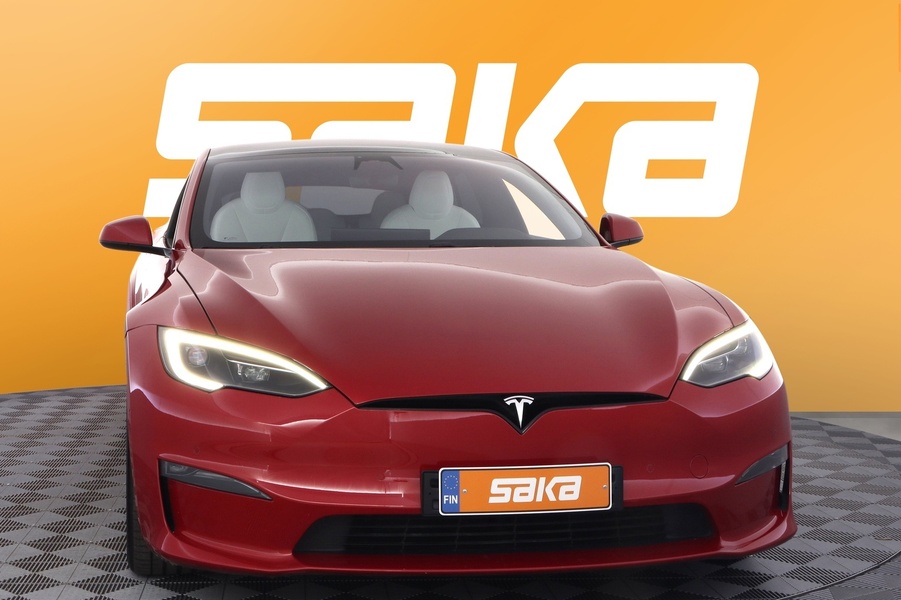 Tesla Model S vaihtoauto