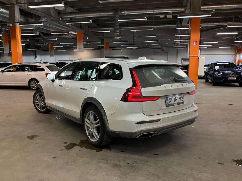 Volvo V60 Cross Country vaihtoauto