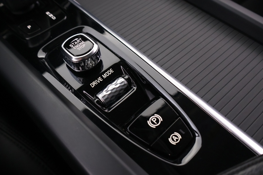 Volvo V60 Cross Country vaihtoauto