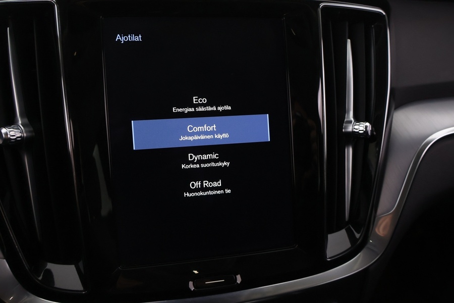 Volvo V60 Cross Country vaihtoauto