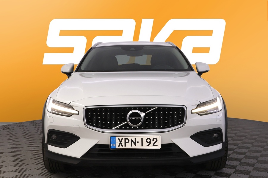 Volvo V60 Cross Country vaihtoauto