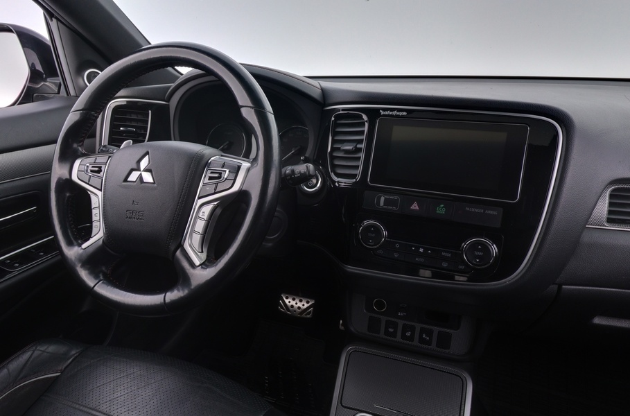 Mitsubishi Outlander PHEV vaihtoauto